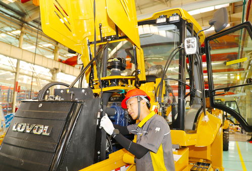 青島 工程機(jī)械助力海外基建