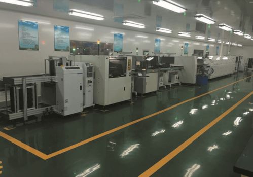 追求卓越 質(zhì) 創(chuàng)未來② 華騁科技 專注行業(yè) 照亮工程機械前路